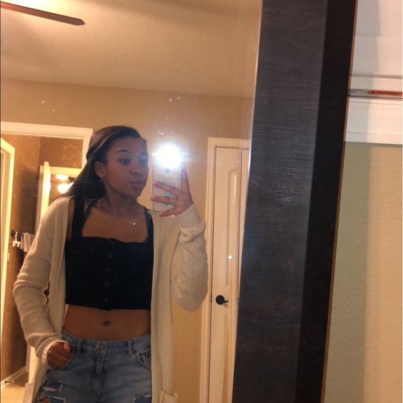 Meet your Posher, Mariah - Picture 1 of 1